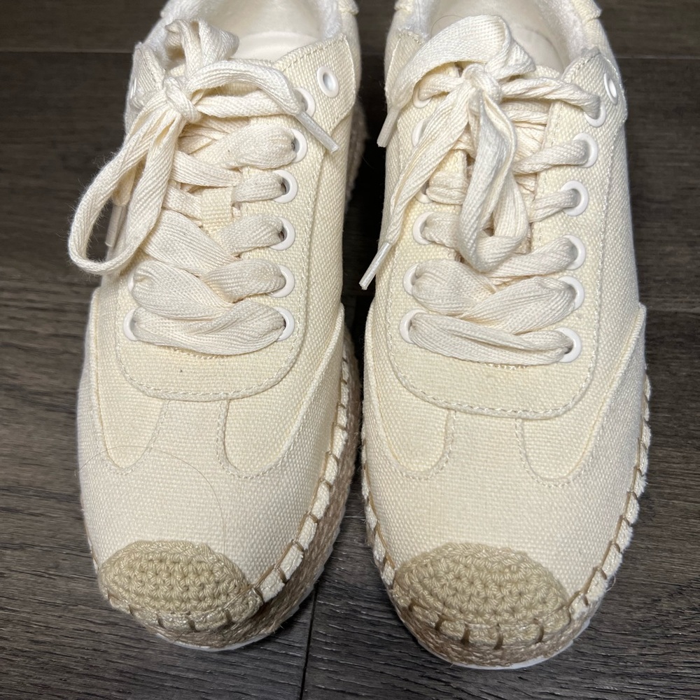 JLO Jennifer Lopez Sneakers Size 6.5